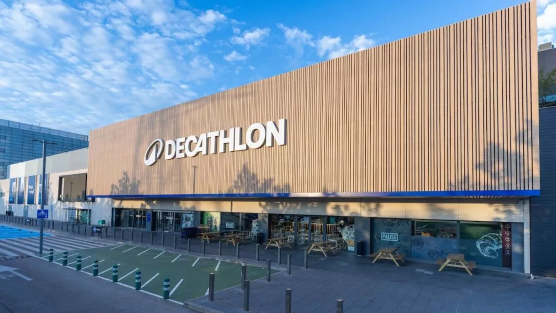 136 de unitati Breezair instalate la Centrul Logistic DECATHLON Sevilla (Spania)